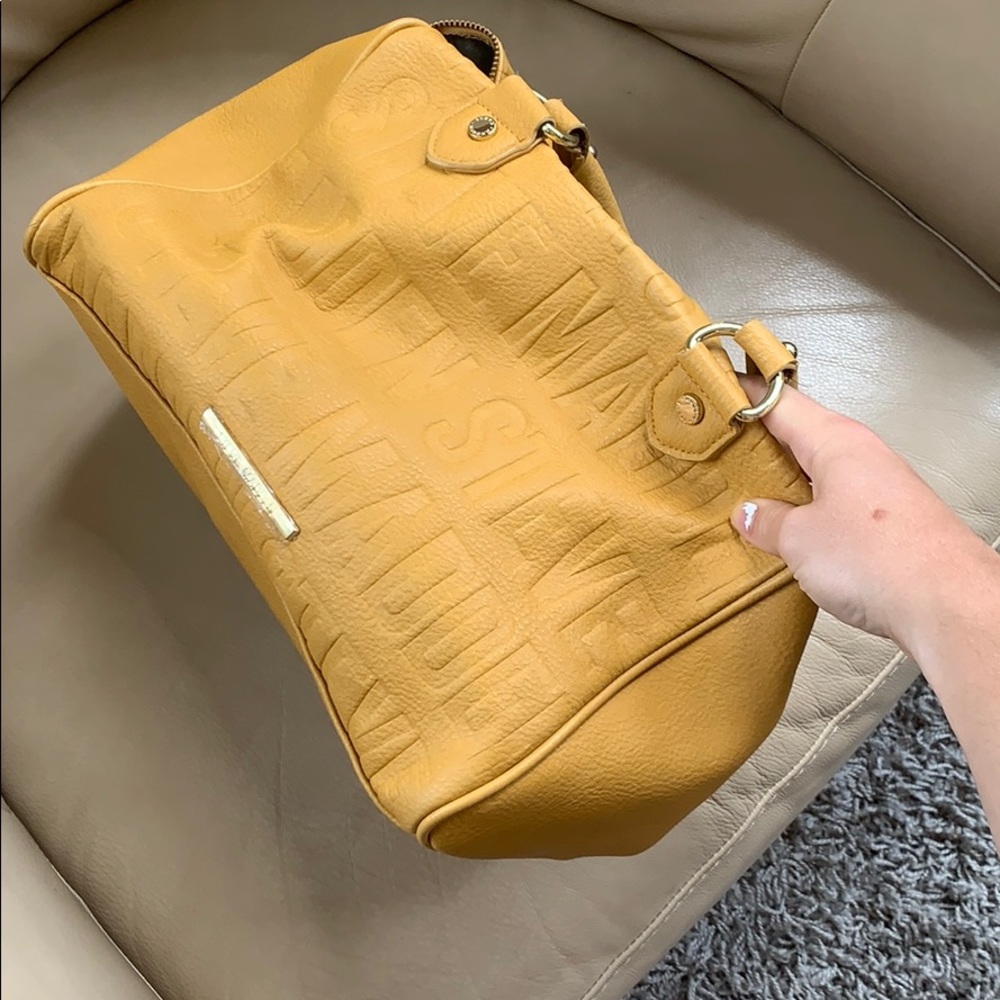 Purse - Picture 2 of 4